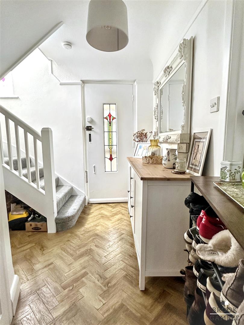3 Bedroom House. Lawns Avenue in Eastbourne,  7